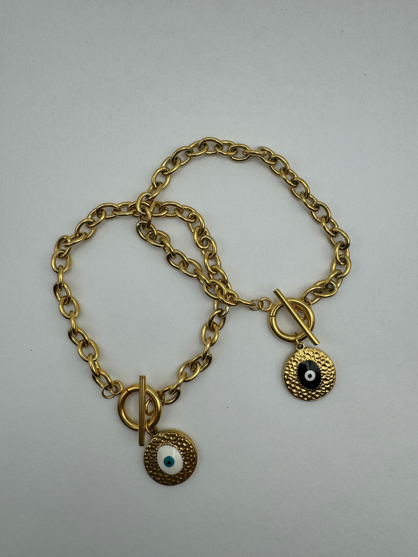 Eye bracelets